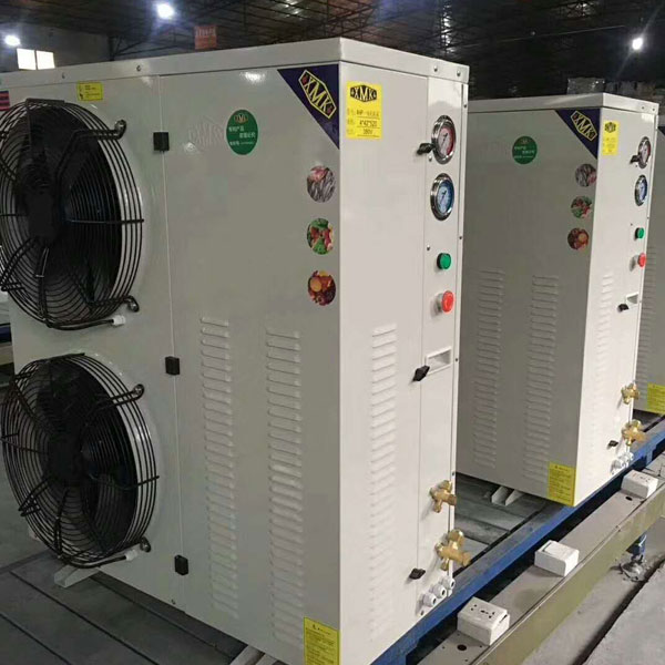 蒸發(fā)式冷凝器(圖1) 蒸發(fā)式冷凝器(圖1)